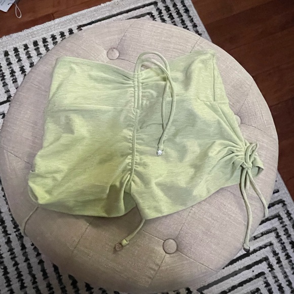 Bombshell Sportswear charm fit shorts in serpentine size MEDIUM NWT - Picture 8 of 8